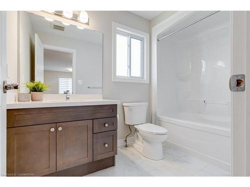 7387 Sherrilee Crescent, Niagara Falls, ON - Indoor Photo Showing Bathroom