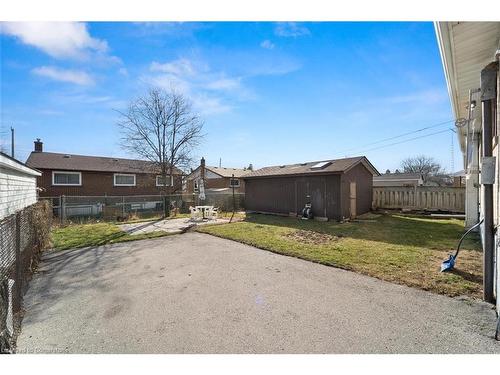 Bsmt-577 Shakespeare Avenue, Oshawa, ON - Outdoor