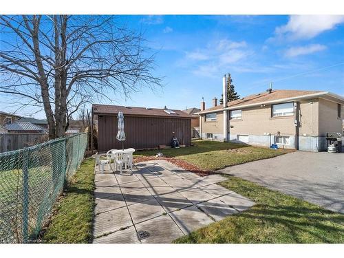 Bsmt-577 Shakespeare Avenue, Oshawa, ON - Outdoor