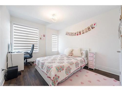 64 Macklin Street, Brantford, ON - Indoor Photo Showing Bedroom