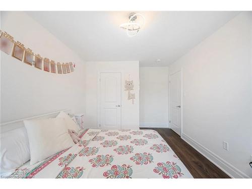 64 Macklin Street, Brantford, ON - Indoor Photo Showing Bedroom