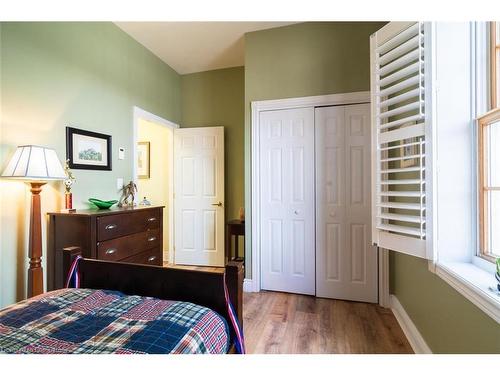 504 Main Street, Halton Hills, ON - Indoor Photo Showing Bedroom