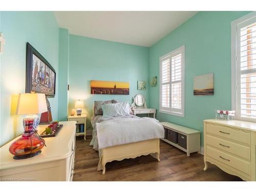 504 Main Street, Halton Hills, ON - Indoor Photo Showing Bedroom