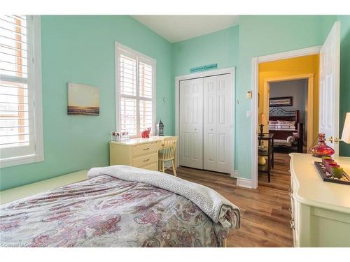 504 Main Street, Halton Hills, ON - Indoor Photo Showing Bedroom