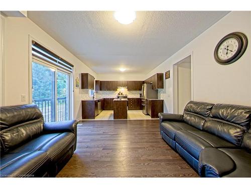 2 Aitchison Avenue, Dundalk, ON - Indoor Photo Showing Living Room