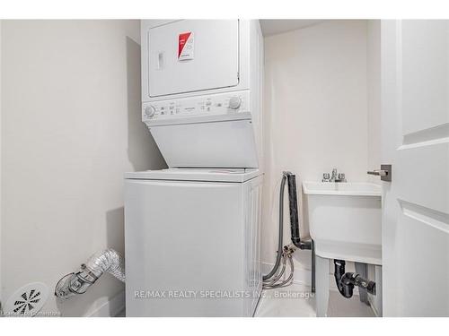 121 William Duncan Road, Toronto, ON - Indoor Photo Showing Laundry Room