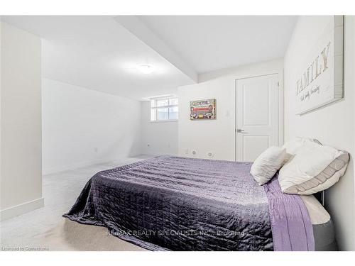 121 William Duncan Road, Toronto, ON - Indoor Photo Showing Bedroom