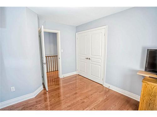 1031 Shaw Drive, Mississauga, ON - Indoor Photo Showing Other Room