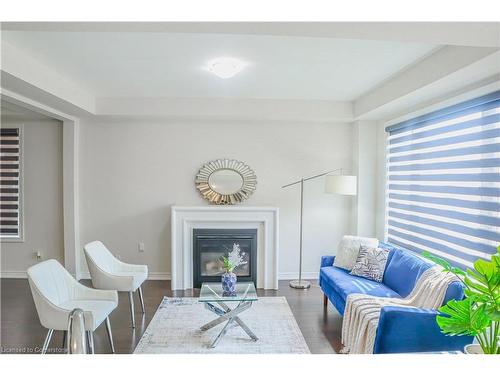 536 Beckview Crescent Crescent, Kitchener, ON - Indoor Photo Showing Living Room With Fireplace