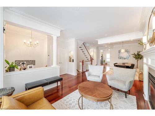 2-346 Park Lawn Road, Toronto, ON - Indoor Photo Showing Living Room