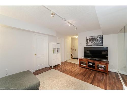 2-346 Park Lawn Road, Toronto, ON - Indoor