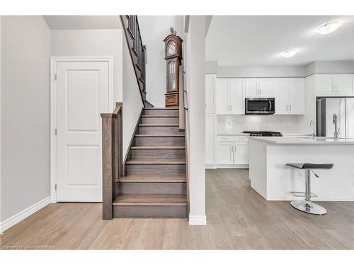 1051 Wright Drive, Midland, ON - Indoor Photo Showing Kitchen With Upgraded Kitchen