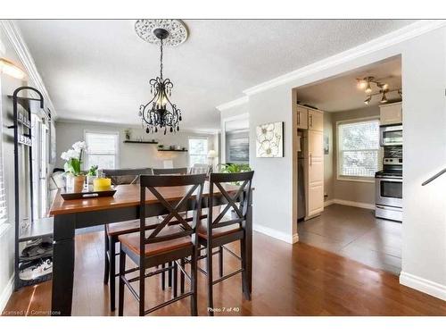 290 Pine Street, Milton, ON - Indoor Photo Showing Dining Room