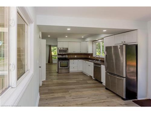 686078 Highway 2, Rr 5 Highway, Woodstock, ON - Indoor Photo Showing Kitchen With Double Sink