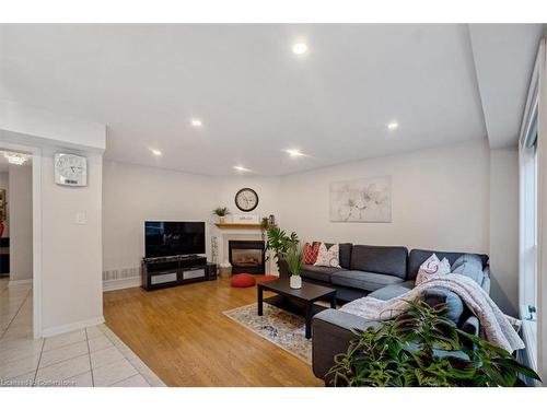 15 Canning Crescent, Cambridge, ON - Indoor Photo Showing Living Room With Fireplace