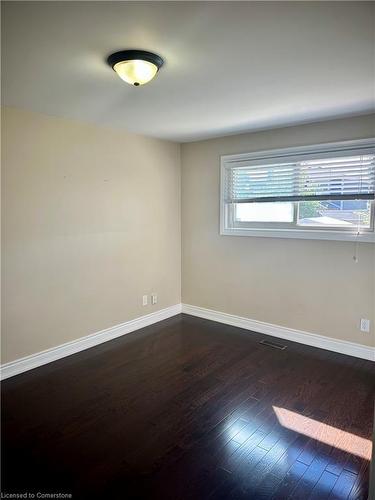 39 Willis Drive, Brampton, ON - Indoor Photo Showing Other Room