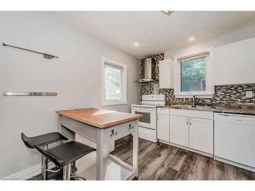 177 Highland Road W, Kitchener, ON - Indoor Photo Showing Kitchen