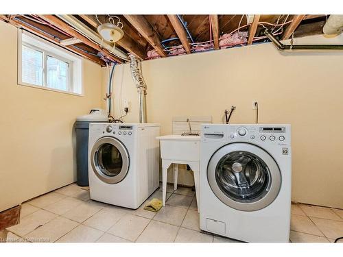 177 Highland Road W, Kitchener, ON - Indoor Photo Showing Laundry Room