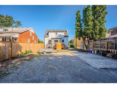 177 Highland Road W, Kitchener, ON - Outdoor