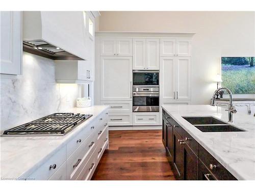 13-133 Georgian Bay Lane, The Blue Mountains, ON - Indoor Photo Showing Kitchen With Double Sink With Upgraded Kitchen