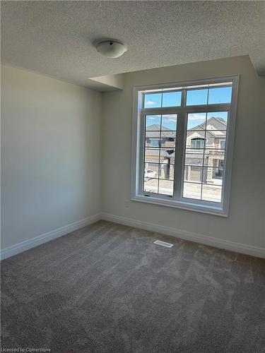 2 Hoad Street, Clarington, ON - Indoor Photo Showing Other Room