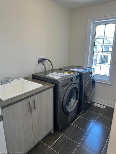 2 Hoad Street, Clarington, ON - Indoor Photo Showing Laundry Room