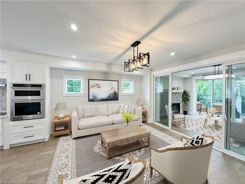 719 Third Street, Mississauga, ON - Indoor Photo Showing Living Room