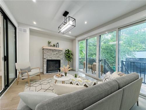 719 Third Street, Mississauga, ON - Indoor Photo Showing Living Room With Fireplace