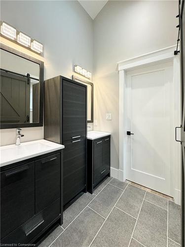 719 Third Street, Mississauga, ON - Indoor Photo Showing Bathroom