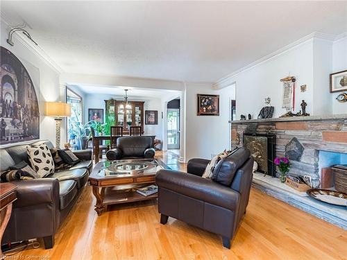 1842 Christopher Road, Mississauga, ON - Indoor Photo Showing Living Room With Fireplace