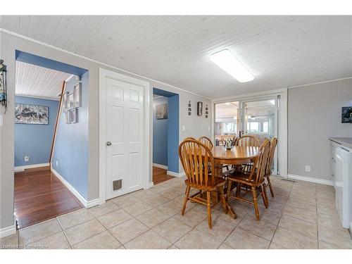 823 Dufferin Street, Woodstock, ON - Indoor Photo Showing Dining Room