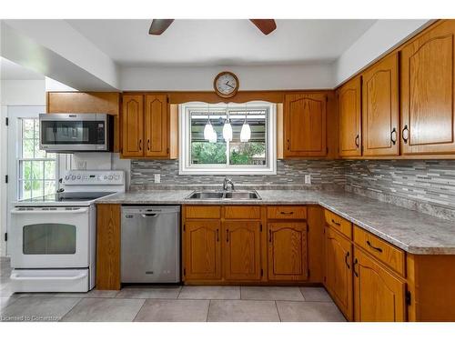 43 Kensington Avenue, Brantford, ON - Indoor Photo Showing Kitchen With Double Sink