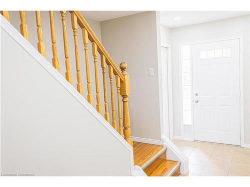 20 Curzon Cres Crescent, Guelph, ON - Indoor Photo Showing Other Room