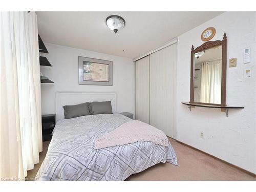 20 Hallcrown Court, Brampton, ON - Indoor Photo Showing Bedroom