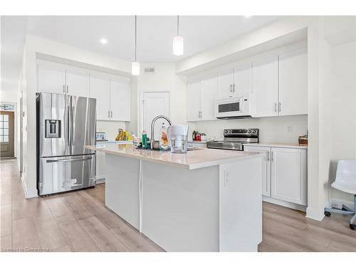 353 Buckthorn Drive Drive, Kingston, ON - Indoor Photo Showing Kitchen With Upgraded Kitchen