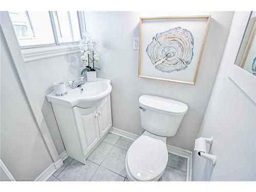 303 Maria Street, Toronto, ON - Indoor Photo Showing Bathroom