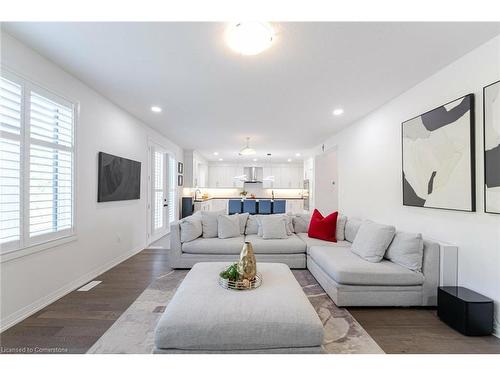 127 Court Drive, Paris, ON - Indoor Photo Showing Living Room