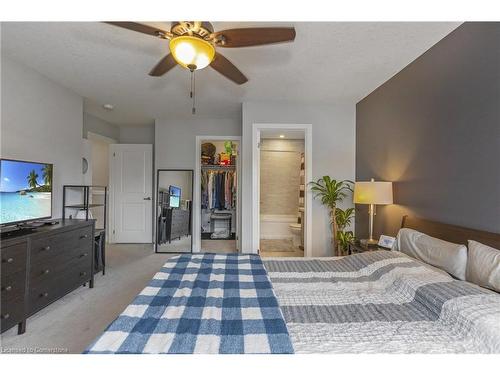 16-177 Edgevalley Road, London, ON - Indoor Photo Showing Bedroom