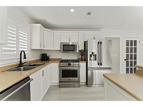 2190 Rockport Street, Windsor, ON - Indoor Photo Showing Kitchen With Double Sink