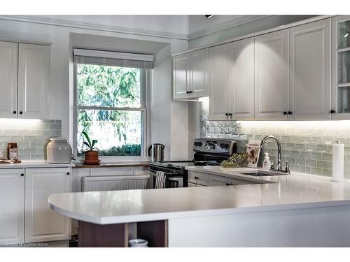 13014 Heritage Road, Caledon, ON - Indoor Photo Showing Kitchen With Upgraded Kitchen