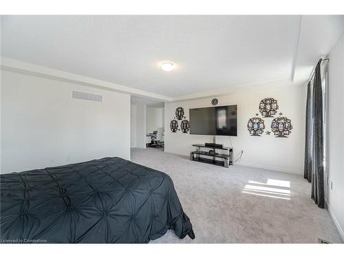 189 Thompson Drive Drive, East Gwillimbury, ON - Indoor Photo Showing Bedroom