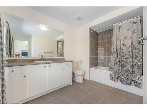 189 Thompson Drive Drive, East Gwillimbury, ON - Indoor Photo Showing Bathroom