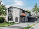 3135 Michael Crescent, Burlington, ON  - Outdoor 