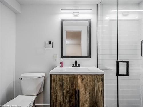 3135 Michael Crescent, Burlington, ON - Indoor Photo Showing Bathroom