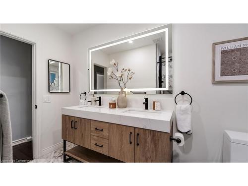 9 Delrosa Court, Toronto, ON - Indoor Photo Showing Bathroom