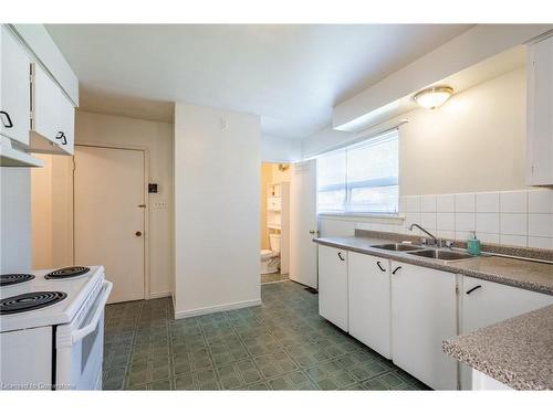 30 Garfield Crescent, Brampton, ON - Indoor Photo Showing Kitchen With Double Sink