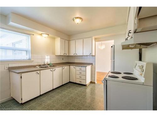 30 Garfield Crescent, Brampton, ON - Indoor Photo Showing Kitchen With Double Sink