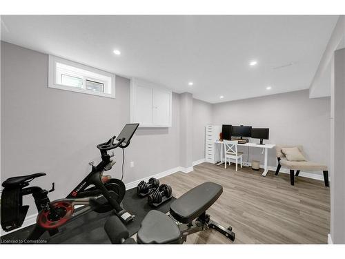 1574 Hastings Drive, London, ON - Indoor Photo Showing Other Room