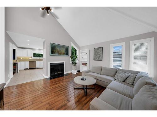 1574 Hastings Drive, London, ON - Indoor Photo Showing Living Room With Fireplace