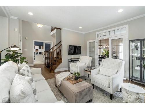 30 Madill Drive, Mono, ON - Indoor Photo Showing Living Room